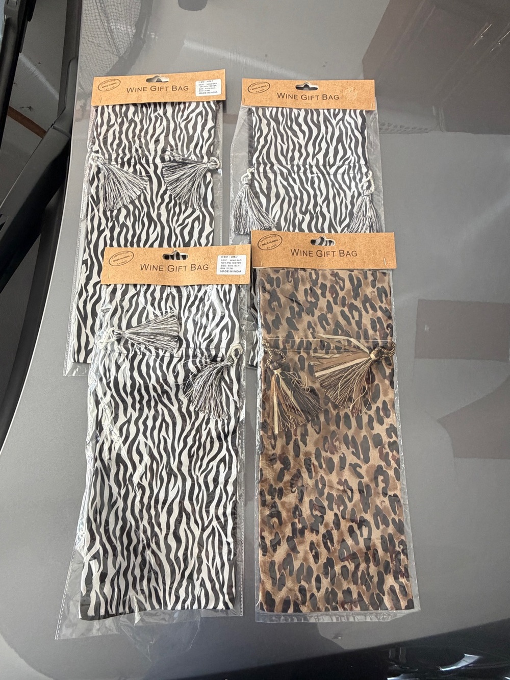 🆕Animal Print Wine Gift Bags - Set of 4
Sealed